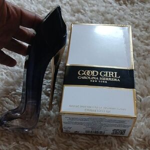 Carolina Herrera Used Only Twice